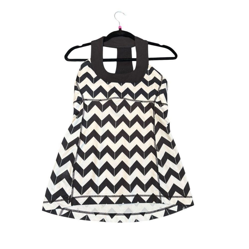 Lululemon sz 8 Black & White Chevron Racerback Athletic Tank Top